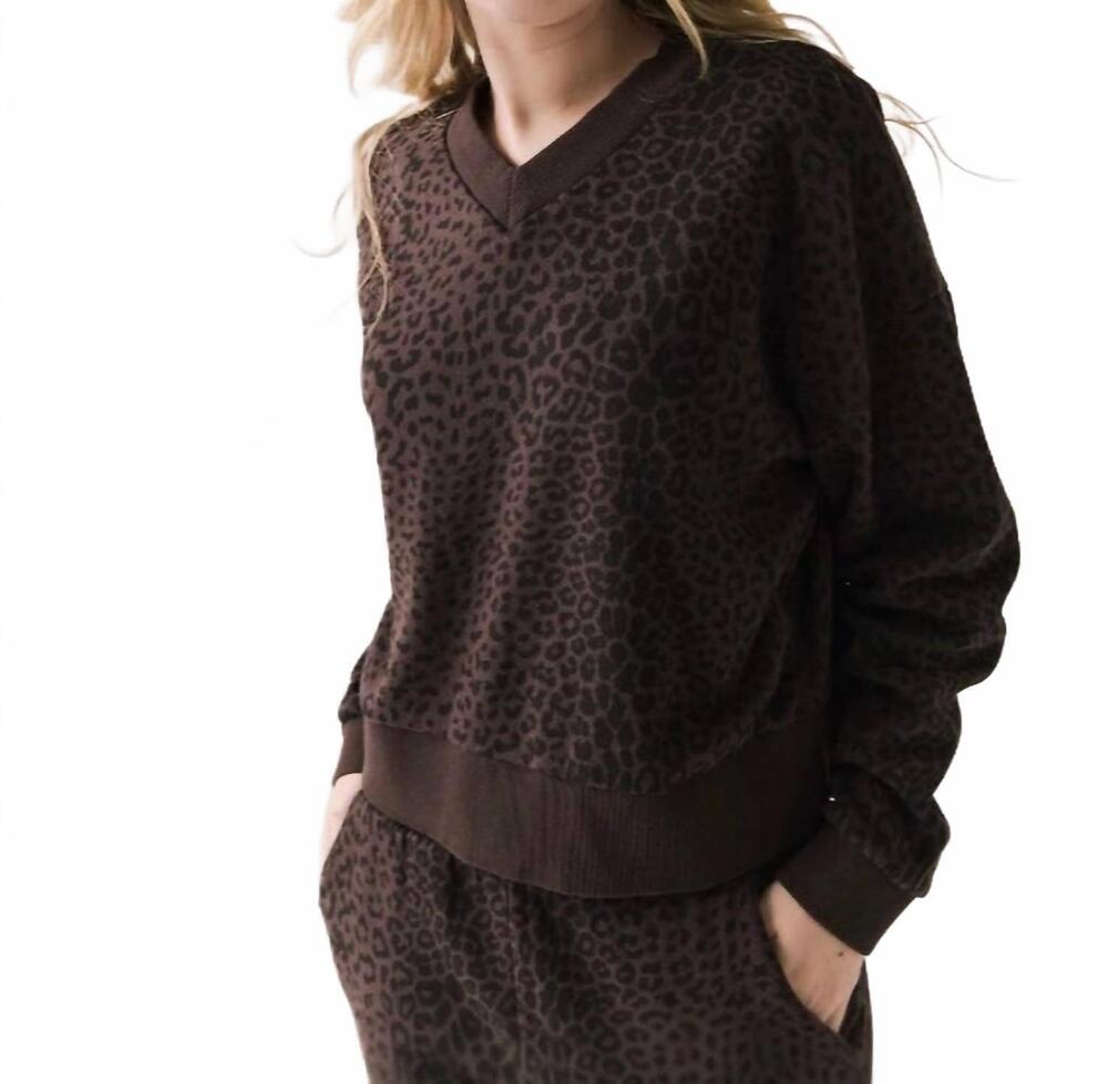 NEW CHASER florie pullover sweatshirt in leopard